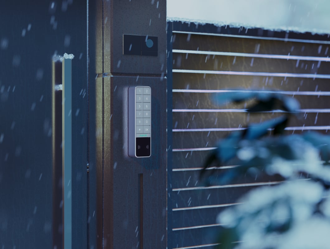 Powerful signal through metal