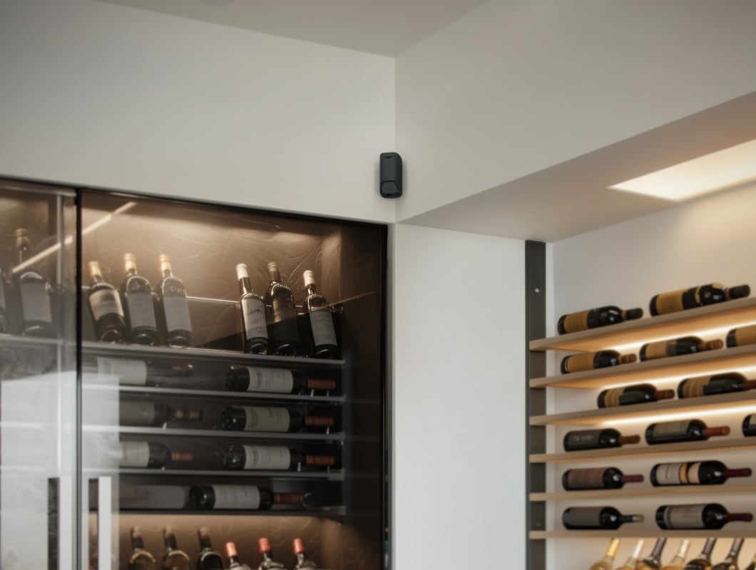 Grade 3 protection in all black 